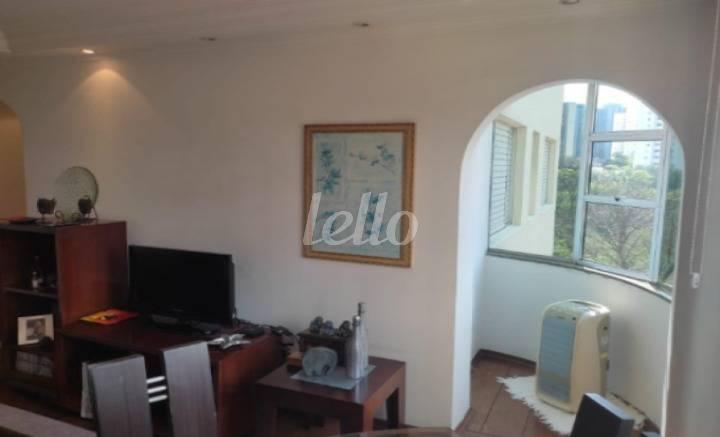 LIVING VARANDA de Apartamento à venda, Padrão com 56 m², 2 quartos e 1 vaga em Vila Monte Alegre - São Paulo