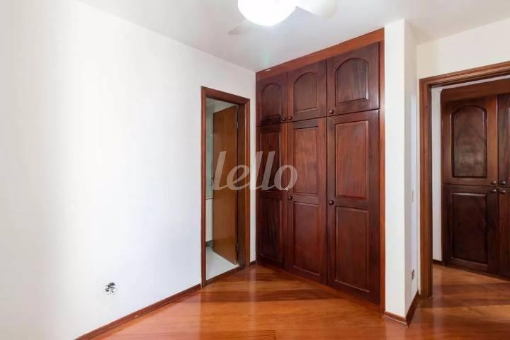 SUITE 2 de Apartamento à venda, Padrão com 160 m², 3 quartos e 3 vagas em Vila Olímpia - São Paulo