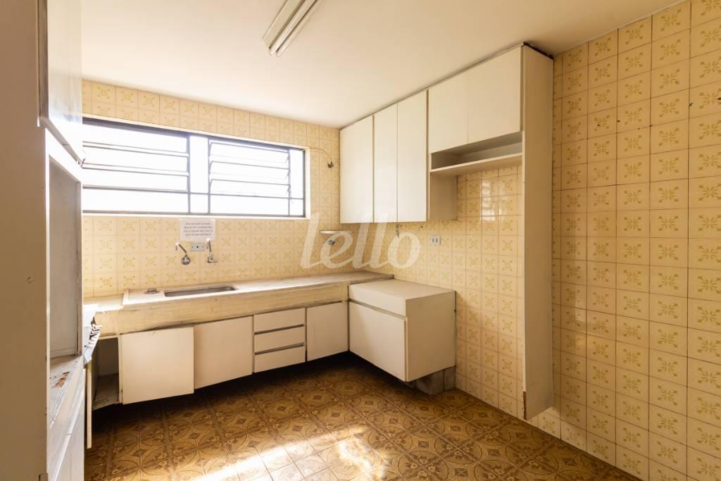 COZINHA 1 de Casa para alugar, sobrado com 250 m², 3 quartos e 2 vagas em Vila Pompeia - São Paulo