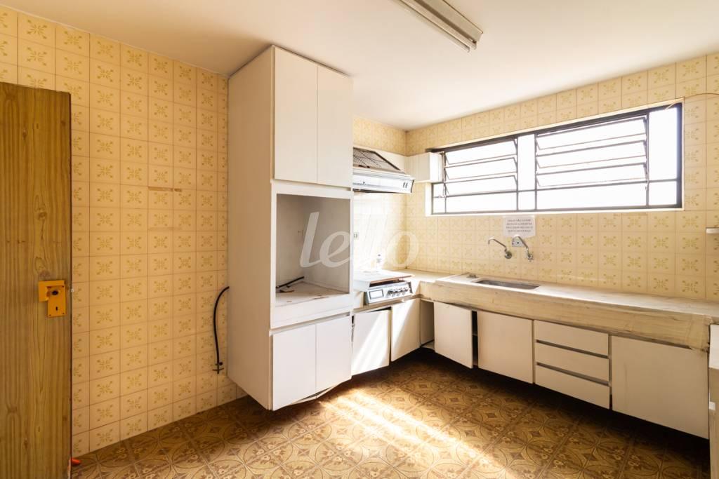 COZINHA 1 de Casa para alugar, sobrado com 250 m², 3 quartos e 2 vagas em Vila Pompeia - São Paulo