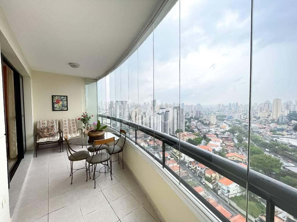 VARANDA de Apartamento à venda, Padrão com 113 m², 3 quartos e 2 vagas em Bosque da Saúde - São Paulo