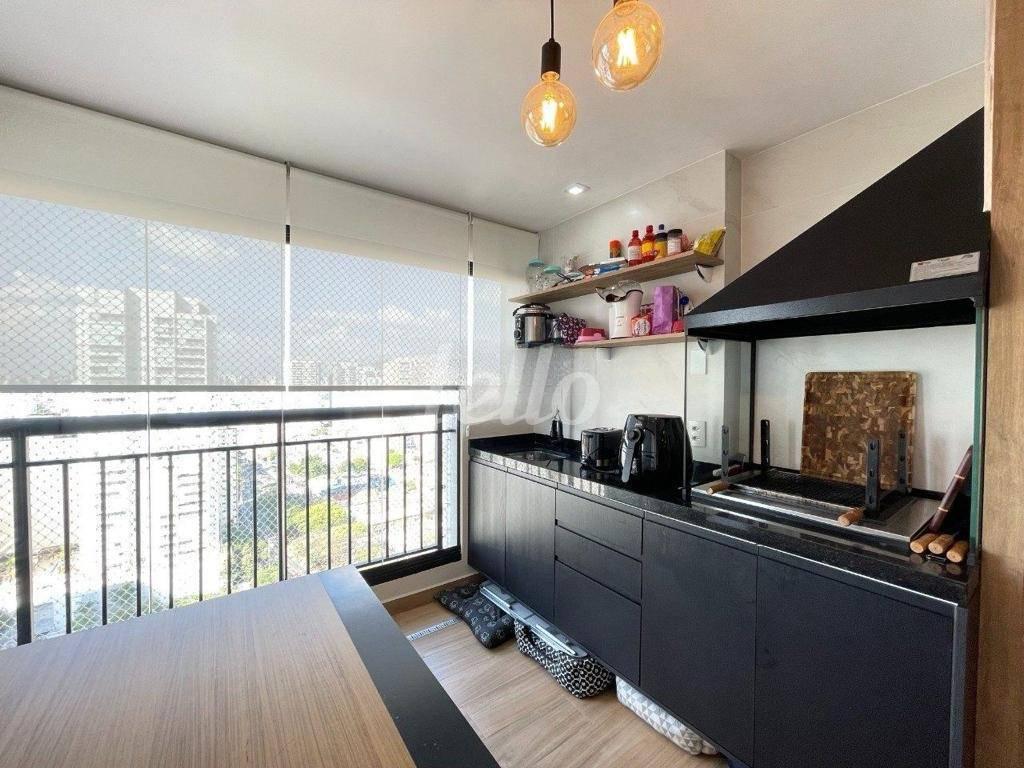 VARANDA GOURMET de Apartamento à venda, Padrão com 66 m², 2 quartos e 1 vaga em Parque São Jorge - São Paulo