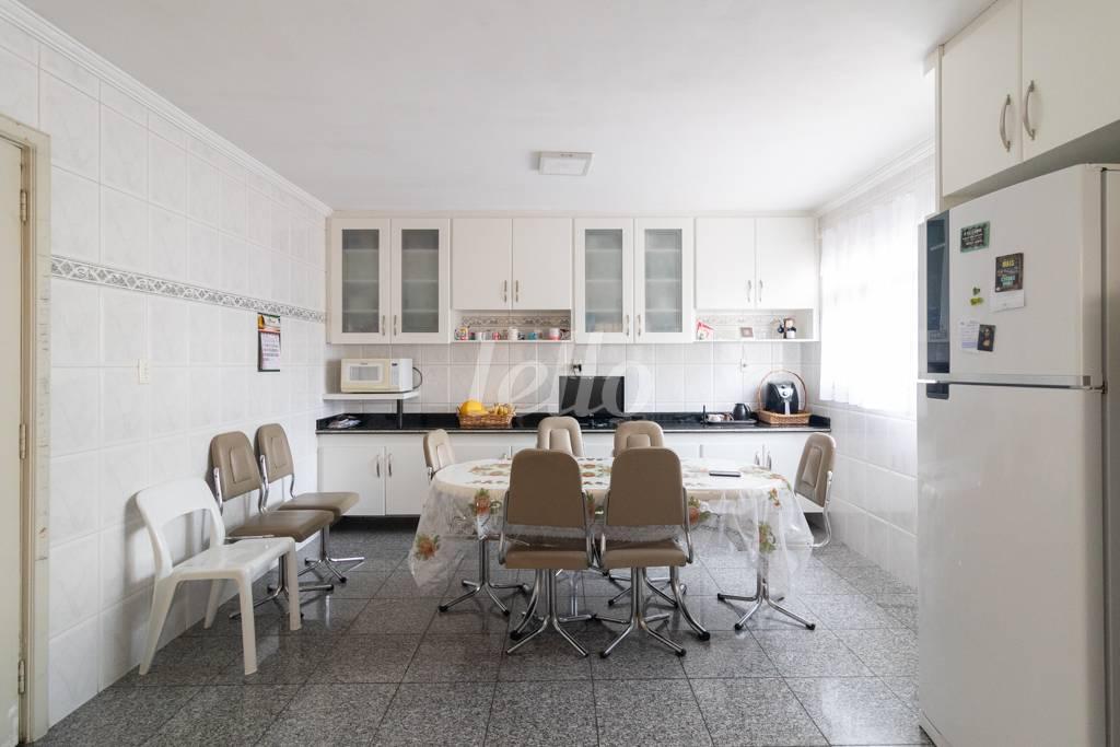 COZINHA de Casa à venda, sobrado com 320 m², 3 quartos e 3 vagas em Alto da Moóca - São Paulo