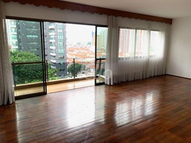 SALA de Apartamento à venda, Padrão com 147 m², 4 quartos e 3 vagas em Tatuapé - São Paulo