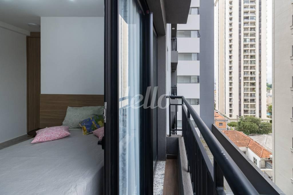 VARANDA de Apartamento para alugar, Padrão com 31 m², 1 quarto e 1 vaga em Santana - São Paulo