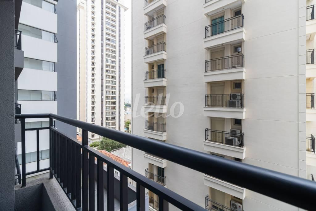 VARANDA de Apartamento para alugar, Padrão com 31 m², 1 quarto e 1 vaga em Santana - São Paulo