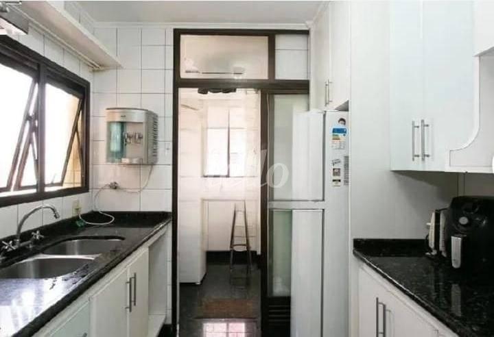 COZINHA de Apartamento à venda, Padrão com 135 m², 3 quartos e 3 vagas em Vila Gomes Cardim - São Paulo