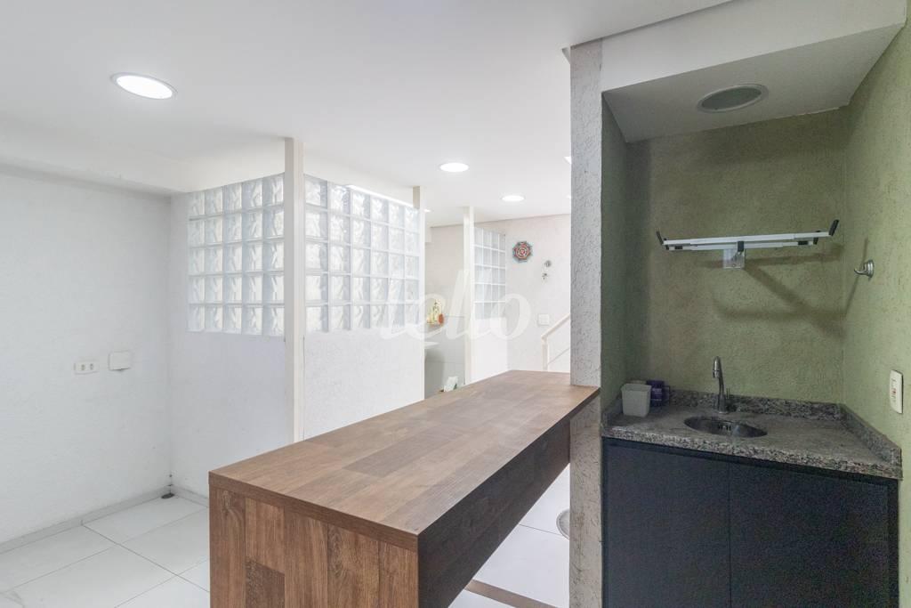 16  -COZINHA (1) de Casa à venda, sobrado com 250 m², 3 quartos e 3 vagas em Vila Matilde - São Paulo
