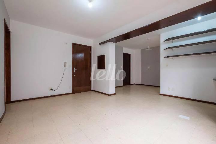 SALA de Apartamento à venda, Padrão com 67 m², 1 quarto e 1 vaga em Vila Madalena - São Paulo