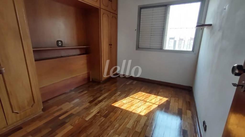DORMITÓRIO de Apartamento à venda, Padrão com 73 m², 3 quartos e 1 vaga em Vila Gumercindo - São Paulo