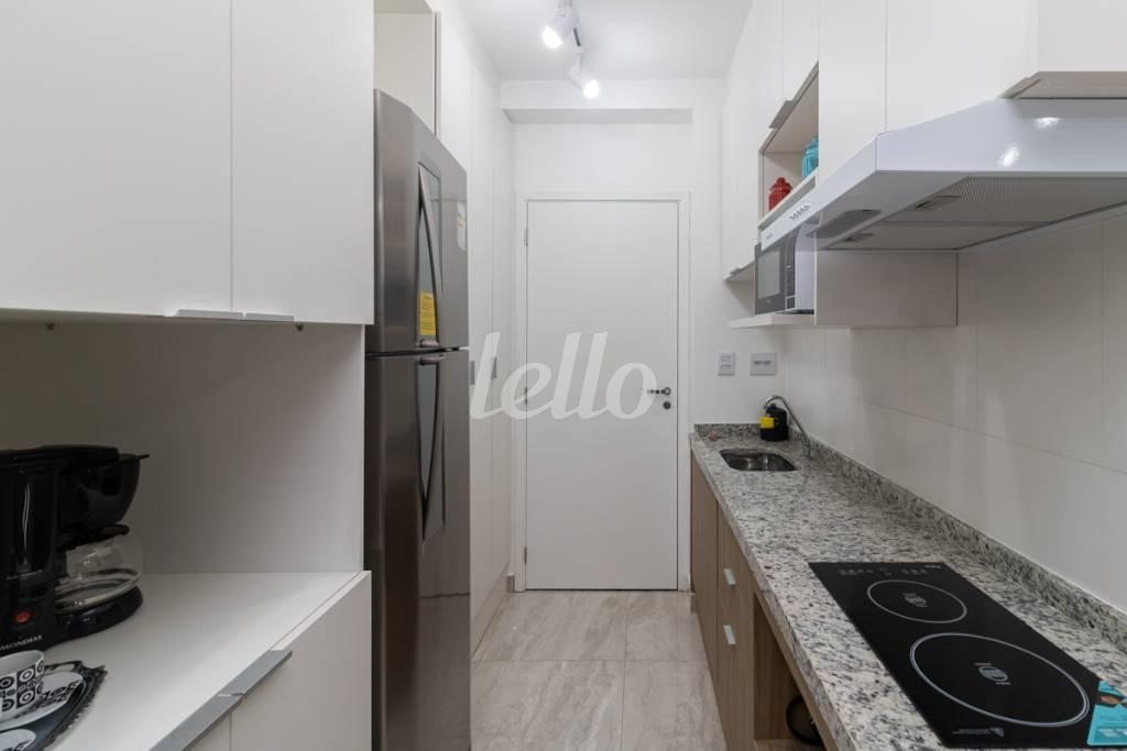 COZINHA de Apartamento para alugar, Padrão com 31 m², 1 quarto e 1 vaga em Santana - São Paulo