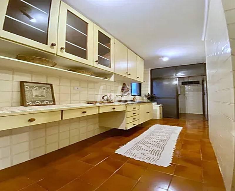 COZINHA de Apartamento à venda, Padrão com 75 m², 3 quartos e 1 vaga em Campo Belo - São Paulo