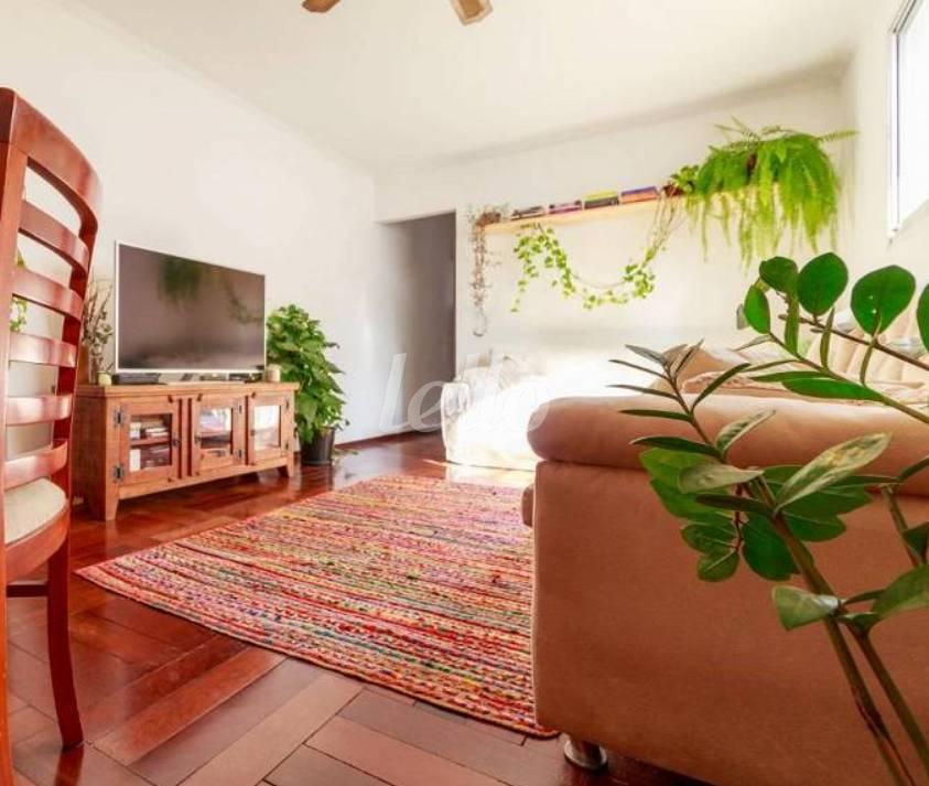 LIVING de Casa à venda, sobrado com 265 m², 3 quartos e 2 vagas em Vila da Saúde - São Paulo