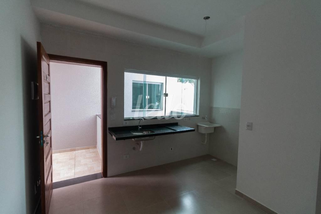 COZINHA de Apartamento para alugar, Padrão com 32 m², 1 quarto e em Vila São José - São Paulo