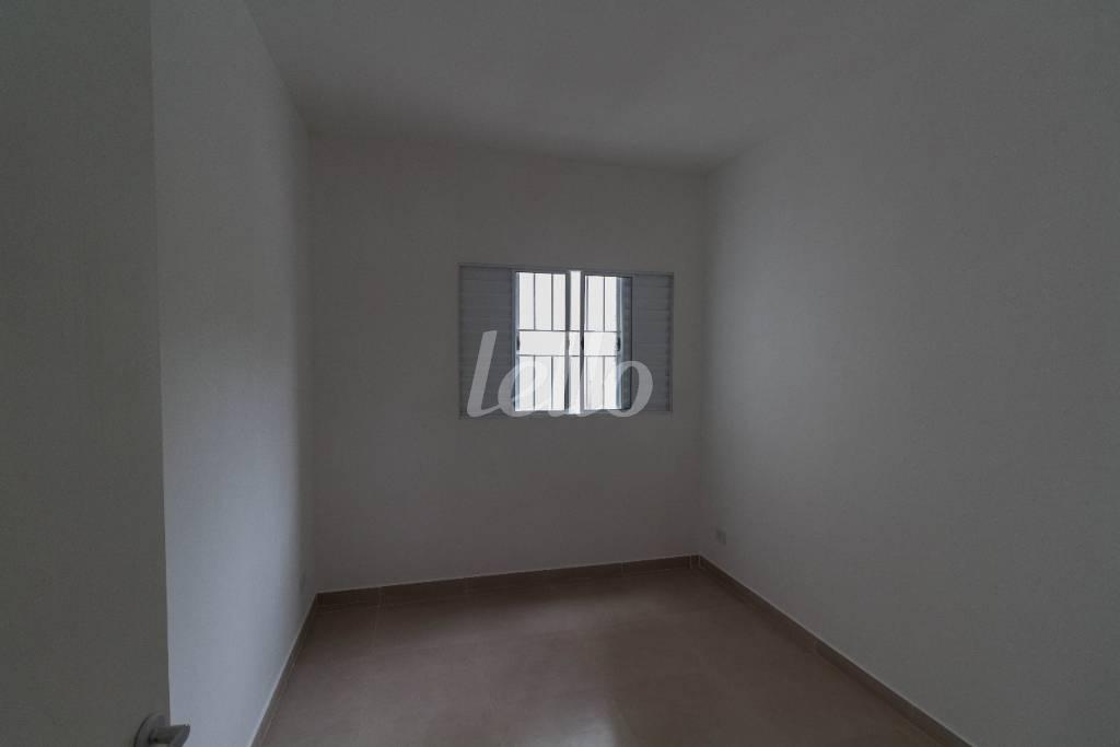 DORMITÓRIO de Apartamento para alugar, Padrão com 34 m², 1 quarto e em Vila São José - São Paulo