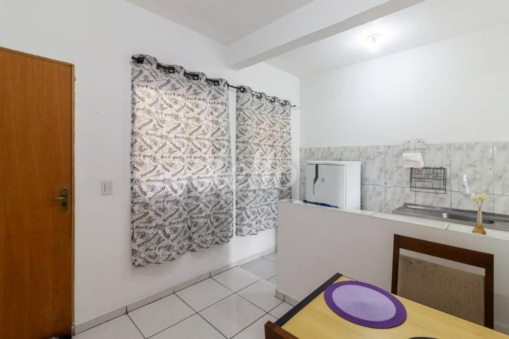 SALA de Apartamento para alugar, Padrão com 45 m², 1 quarto e em Vila America - São Paulo