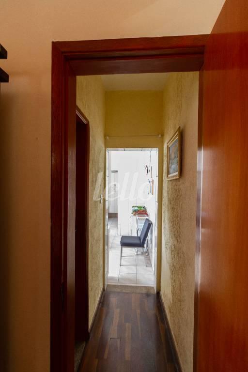 CORREDOR de Casa para alugar, sobrado com 160 m², 4 quartos e 2 vagas em Cambuci - São Paulo