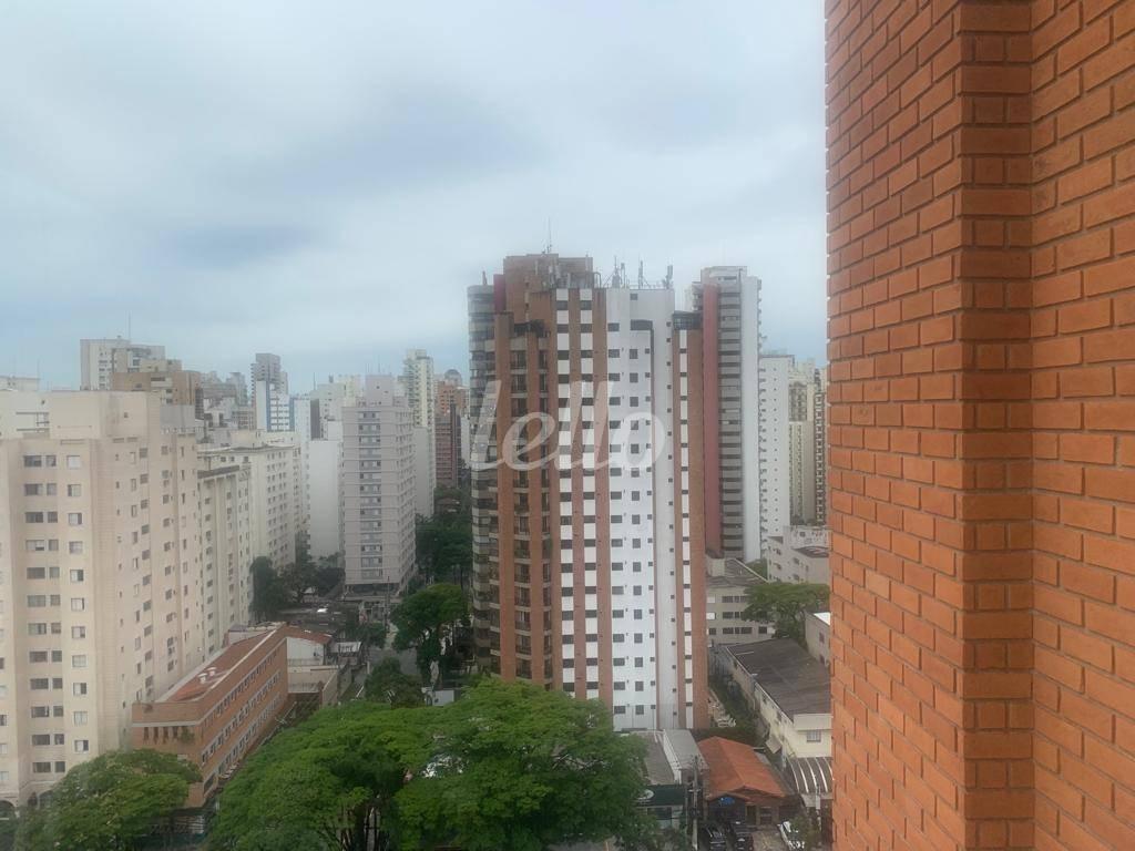 VISTA de Apartamento à venda, Padrão com 200 m², 3 quartos e 4 vagas em Vila Uberabinha - São Paulo