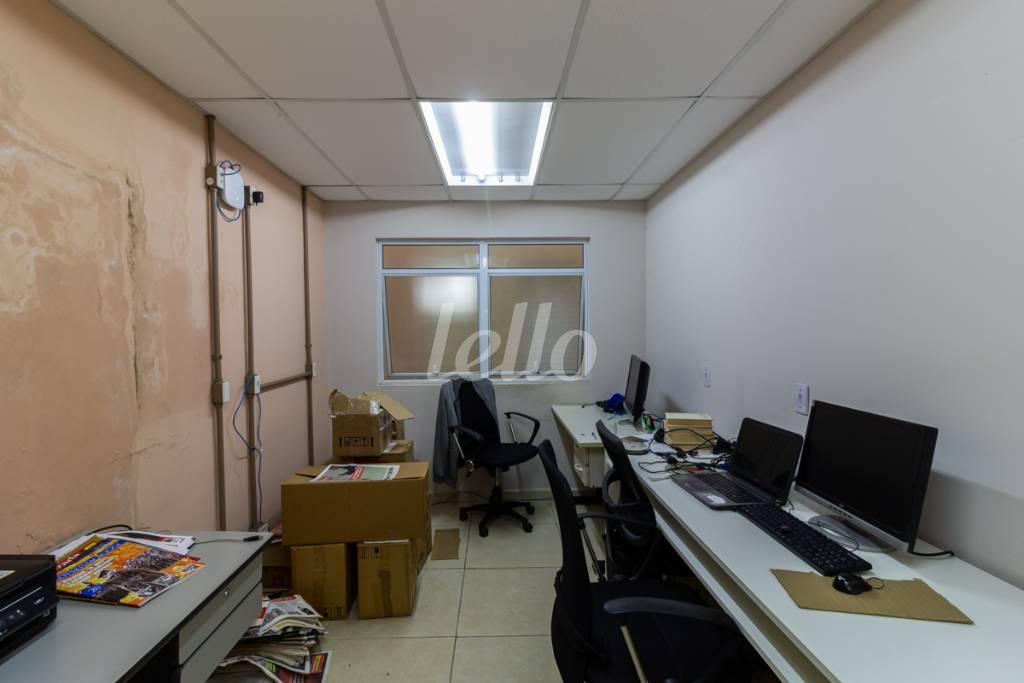 SALA 2 de Prédio Comercial para alugar, Monousuário com 458 m², e 2 vagas em Bela Vista - São Paulo