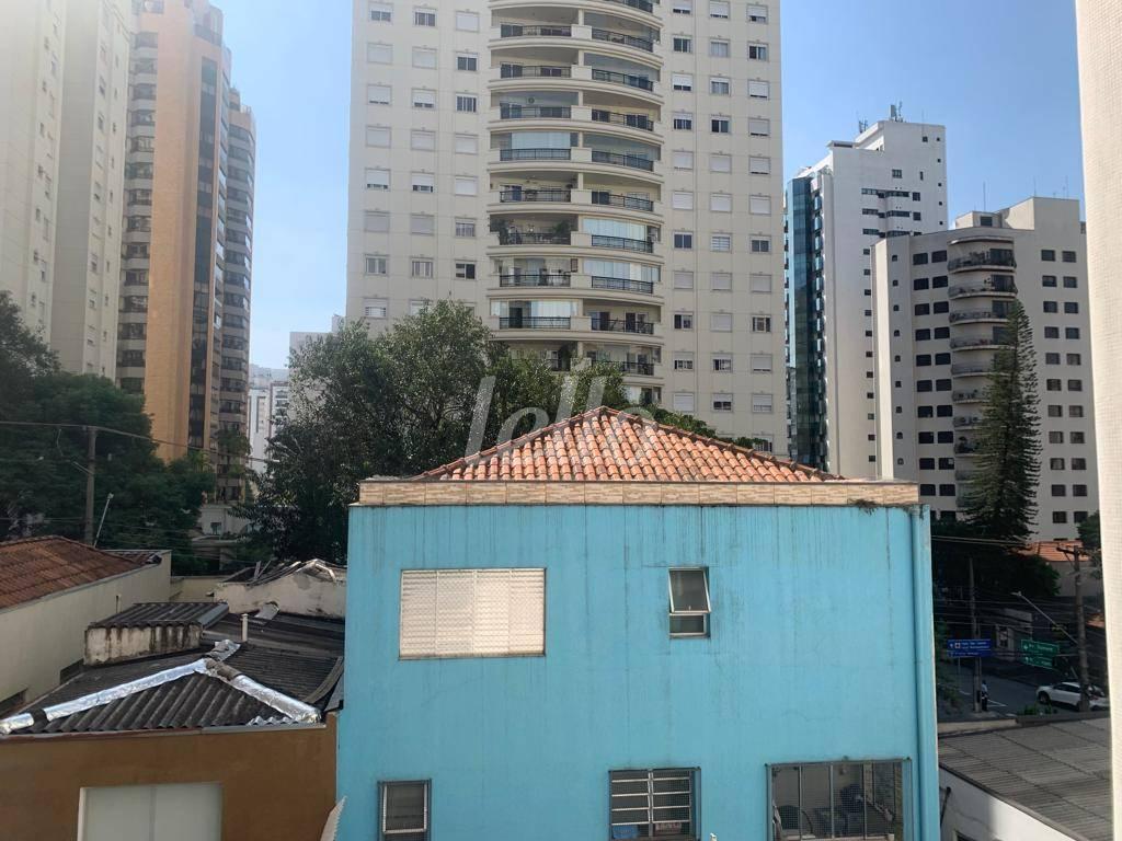 VISTA de Apartamento à venda, Padrão com 65 m², 3 quartos e 1 vaga em Vila Pompeia - São Paulo
