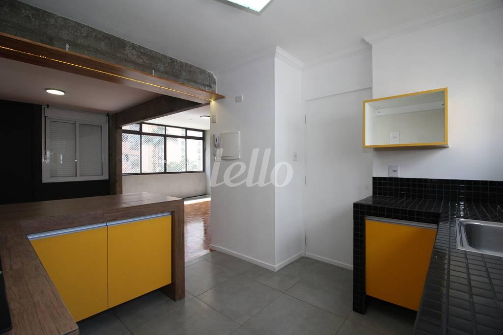 COZINHA de Apartamento à venda, Padrão com 112 m², 2 quartos e 2 vagas em Vila Pompeia - São Paulo