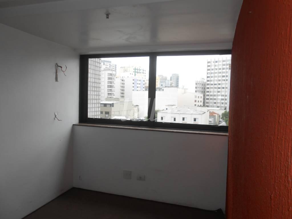 CJ 52 - SALA 2 de Sala / Conjunto para alugar, Padrão com 66 m², e 2 vagas em Santa Cecília - São Paulo