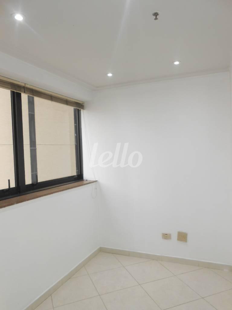 CJ 51 -SALA 2 de Sala / Conjunto para alugar, Padrão com 66 m², e 2 vagas em Santa Cecília - São Paulo