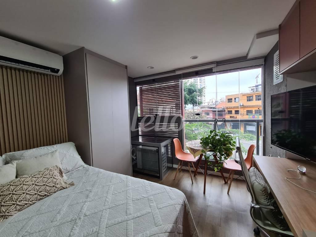 DORMITÓRIO de Apartamento à venda, Padrão com 24 m², 1 quarto e em Mirandopolis - São Paulo