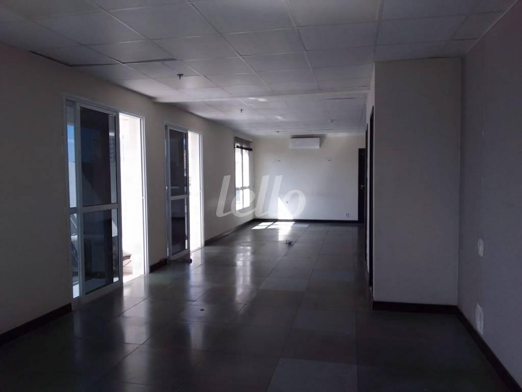 SALÃO de Sala / Conjunto para alugar, Padrão com 132 m², e 3 vagas em Barra Funda - São Paulo