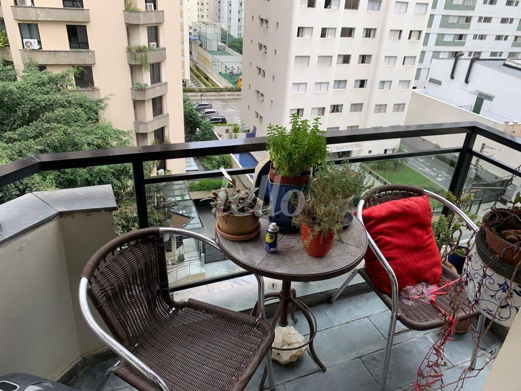 SACADA de Apartamento à venda, Padrão com 100 m², 3 quartos e 2 vagas em Indianópolis - São Paulo