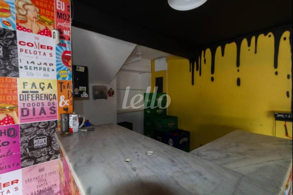 COZINHA de Salão para alugar, Padrão com 30 m², e em Lauzane Paulista - São Paulo
