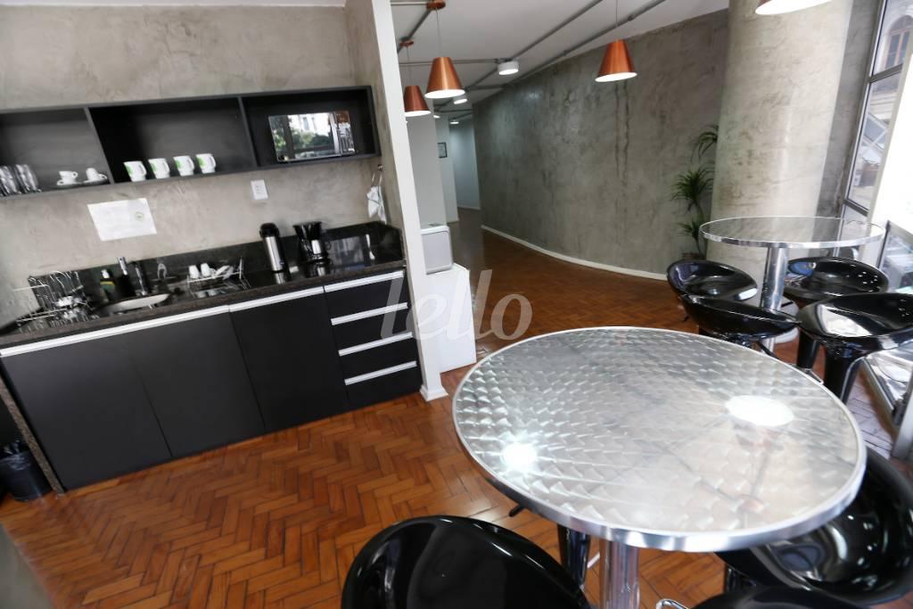 AREA CAFE E COPA de Andar à venda, Padrão com 330 m², e em Sé - São Paulo
