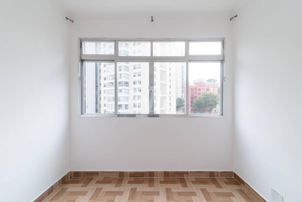 DORMITÓRIO de Apartamento à venda, Padrão com 36 m², 1 quarto e em Bela Vista - São Paulo