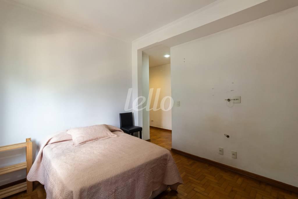 SUITE de Apartamento para alugar, Padrão com 150 m², 3 quartos e 1 vaga em Pinheiros - São Paulo