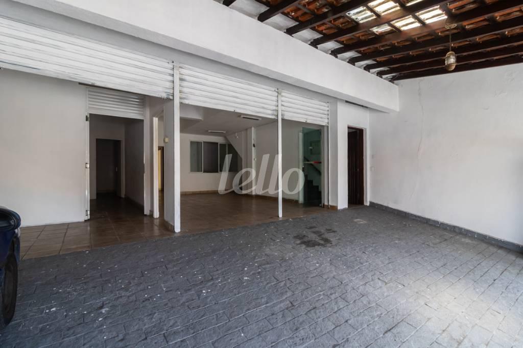 38 GARAGEM de Casa para alugar, sobrado com 320 m², e 4 vagas em Vila Jerusalém - São Bernardo do Campo