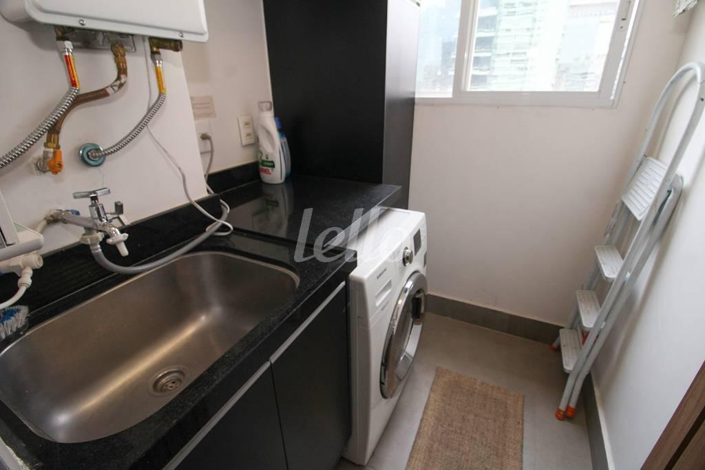 ÁREA DE SERVIÇO de Apartamento para alugar, Padrão com 84 m², 2 quartos e 1 vaga em Itaim Bibi - São Paulo