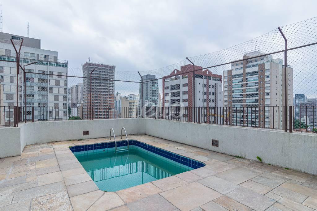 COBERTURA de Apartamento para alugar, cobertura - Padrão com 238 m², 3 quartos e 2 vagas em Perdizes - São Paulo