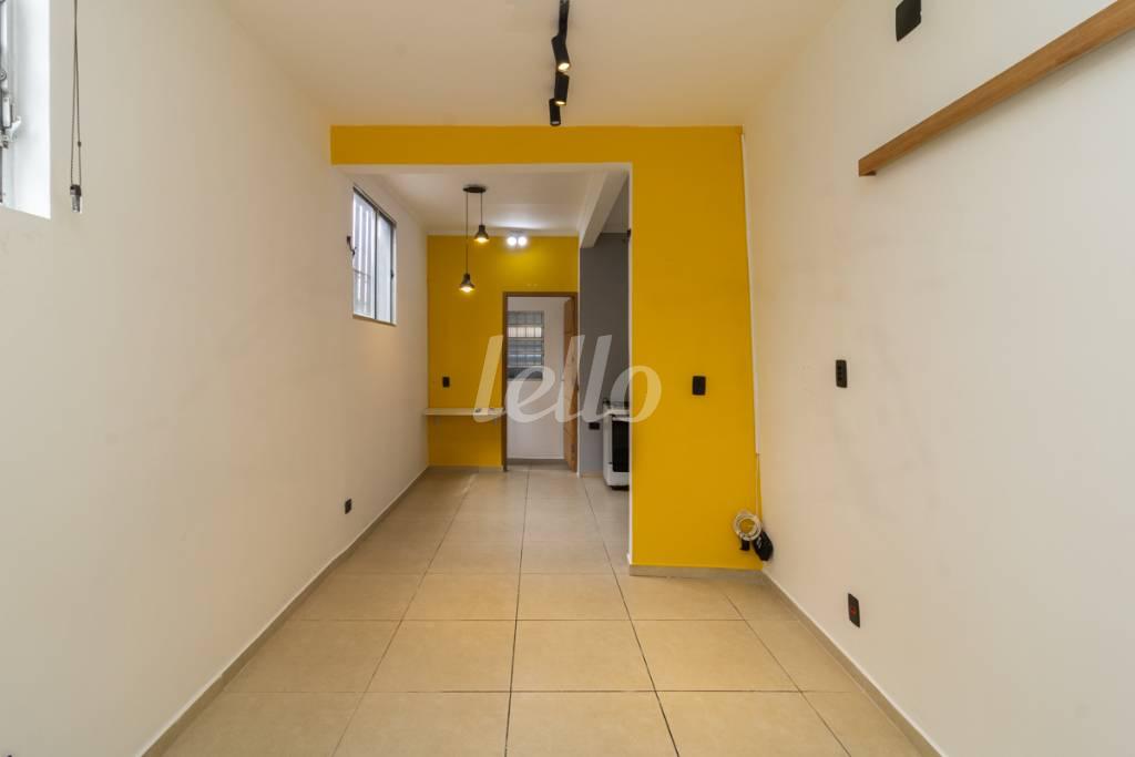 02 STUDIO de Casa para alugar, térrea com 38 m², 1 quarto e em Chácara Califórnia - São Paulo