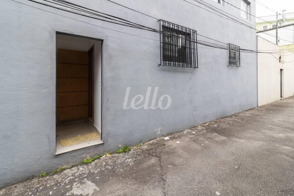 15 FACHADA de Casa para alugar, térrea com 38 m², 1 quarto e em Chácara Califórnia - São Paulo