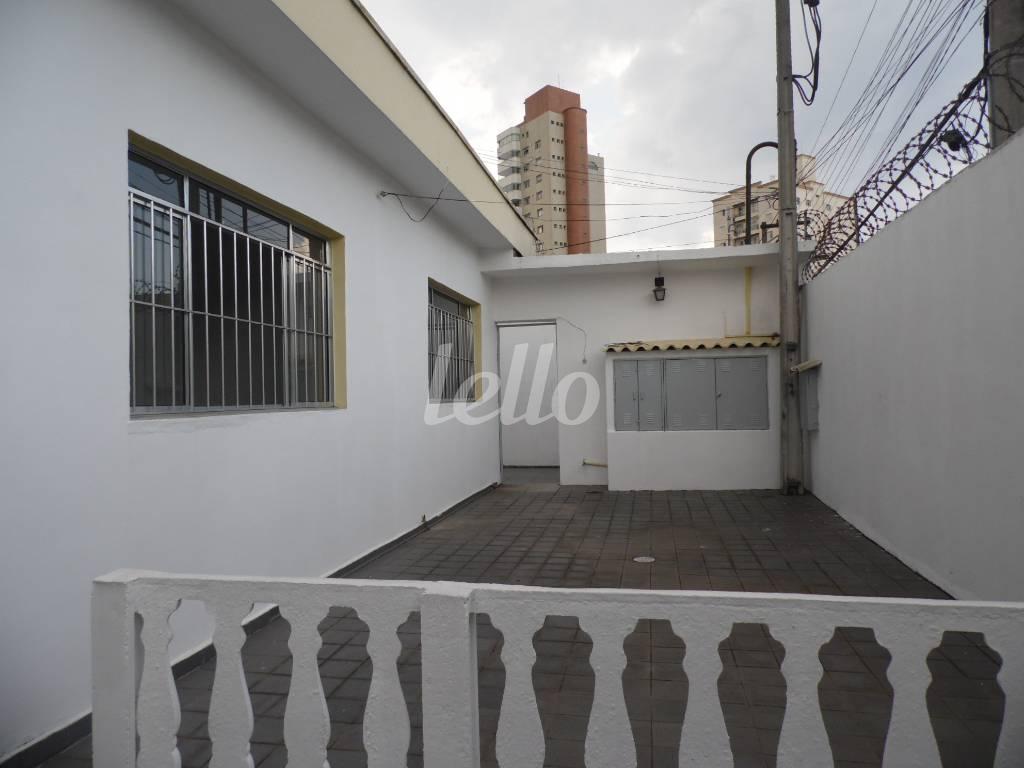 ÁREA EXTERNA de Casa para alugar, térrea com 80 m², e 2 vagas em Vila Carrão - São Paulo