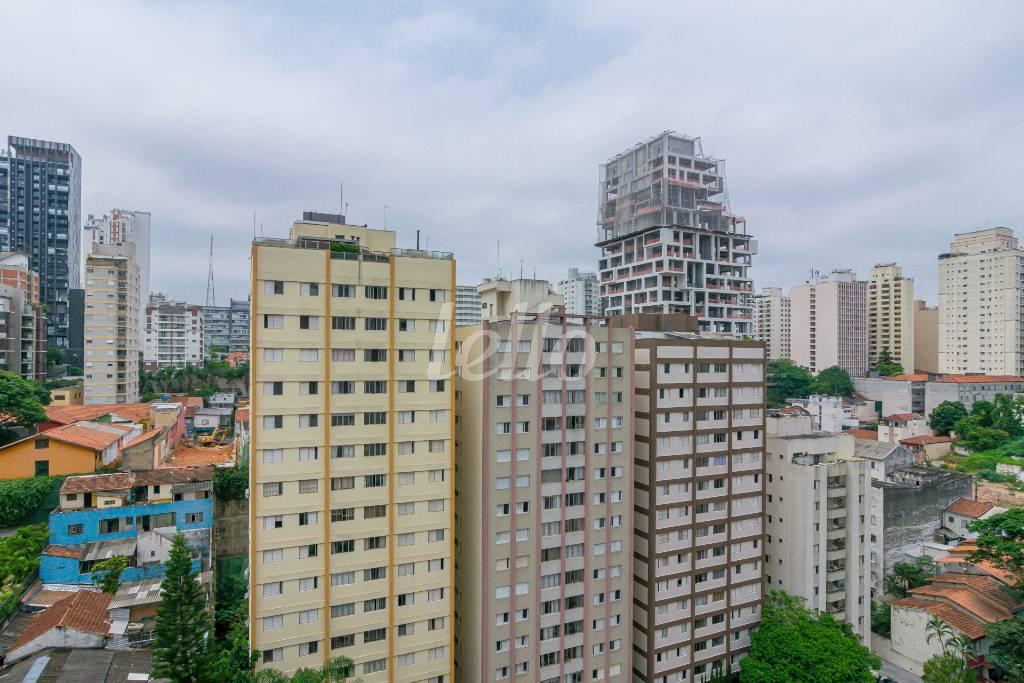 VISTA de Apartamento à venda, Padrão com 128 m², 3 quartos e 2 vagas em Pinheiros - São Paulo