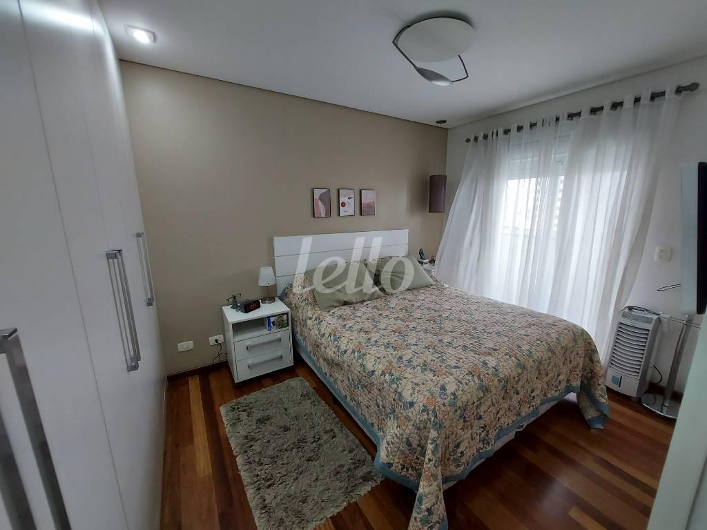 SUÍTE de Apartamento à venda, Padrão com 141 m², 4 quartos e 3 vagas em Vila Monumento - São Paulo