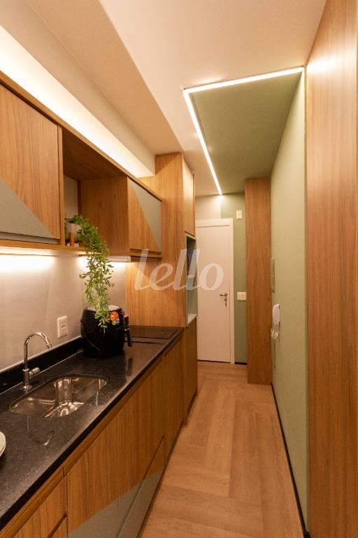 COZINHA de Apartamento para alugar, Padrão com 25 m², 1 quarto e em Sumarezinho - São Paulo