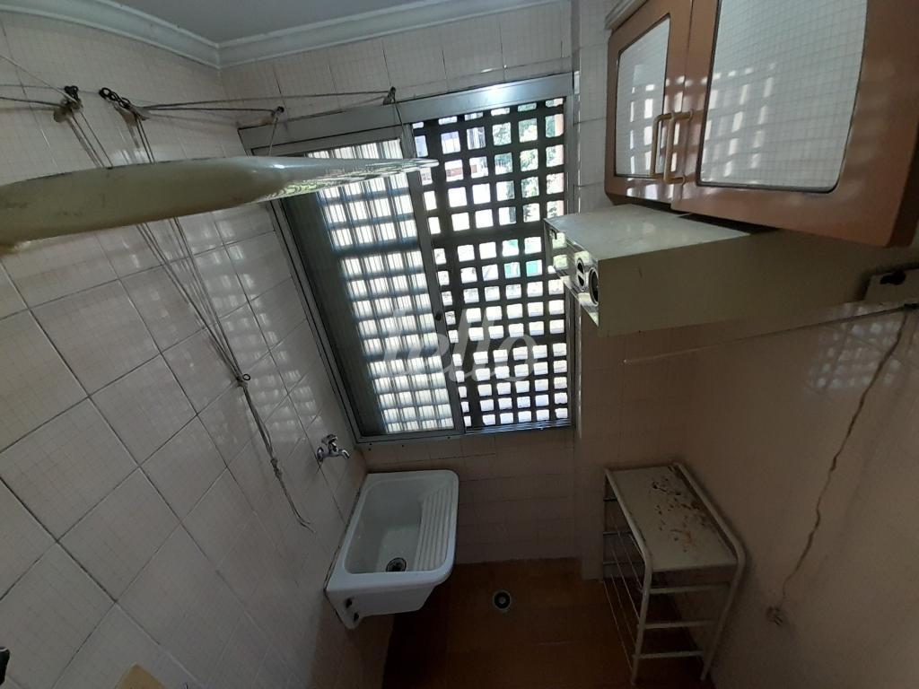 ÁREA DE SERVIÇO de Apartamento para alugar, Loft com 60 m², 2 quartos e 1 vaga em Bela Vista - São Paulo