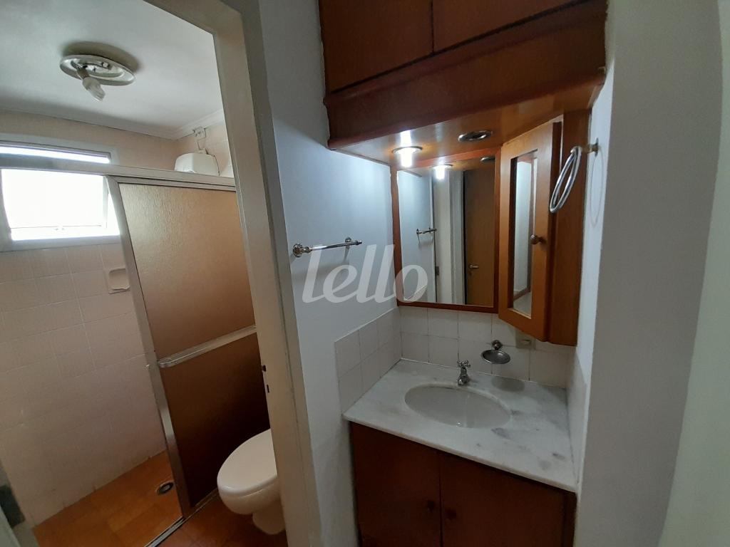 BANHEIRO SOCIAL de Apartamento para alugar, Loft com 60 m², 2 quartos e 1 vaga em Bela Vista - São Paulo