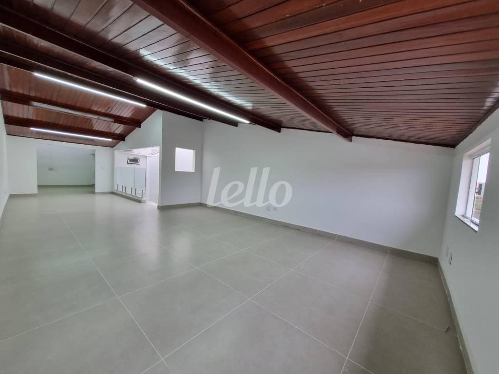 SALÃO de Casa à venda, sobrado com 259 m², 3 quartos e 2 vagas em Vila Damasio - São Bernardo do Campo