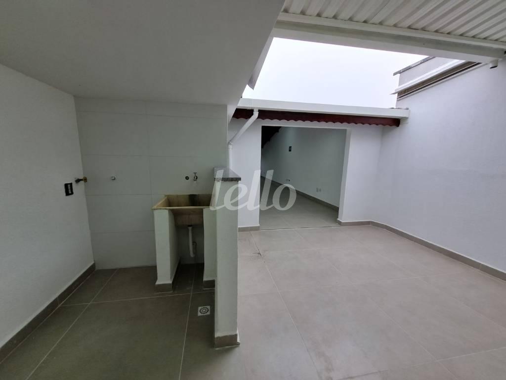 SALÃO de Casa à venda, sobrado com 259 m², 3 quartos e 2 vagas em Vila Damasio - São Bernardo do Campo