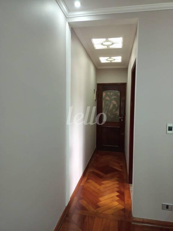 CORREDOR de Apartamento à venda, Padrão com 188 m², 3 quartos e 2 vagas em Vila Bastos - Santo André