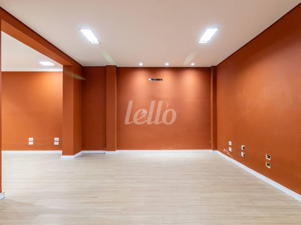 LOJA de Loja para alugar, Padrão com 160 m², e 1 vaga em Itaim Bibi - São Paulo