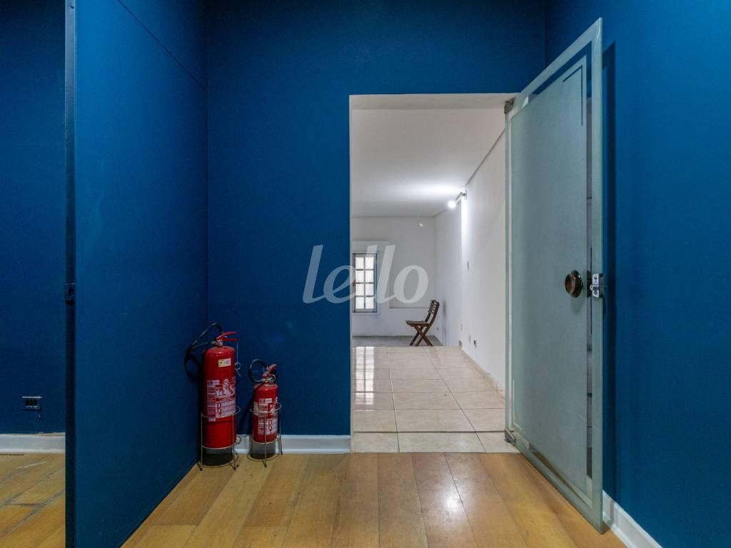 LOJA de Loja para alugar, Padrão com 160 m², e 1 vaga em Itaim Bibi - São Paulo